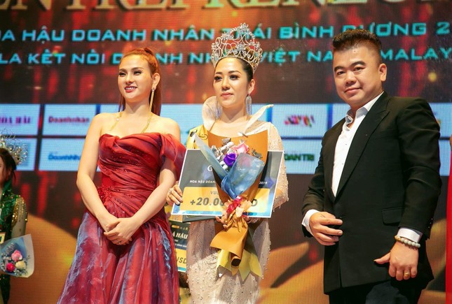 Á hậu Huỳnh Mai tổ chức đêm Gala kết nối doanh nhân Việt Nam – Malaysia ảnh 5