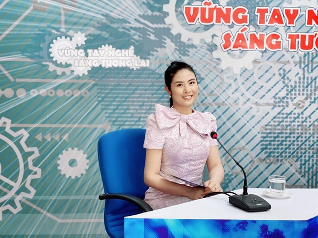 Hoàng Thuỳ: 'Khi có dịch bệnh thì giàu hay nghèo cũng giống nhau' ảnh 12