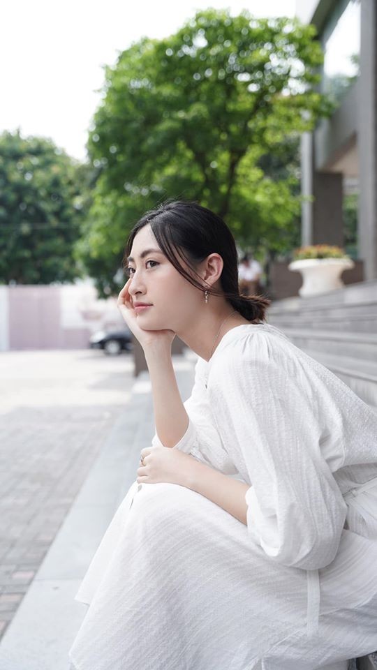 H'Hen Niê - Huyền My khoe thần thái đỉnh cao, 'tái xuất' xinh đẹp sau dịch COVID-19 ảnh 9