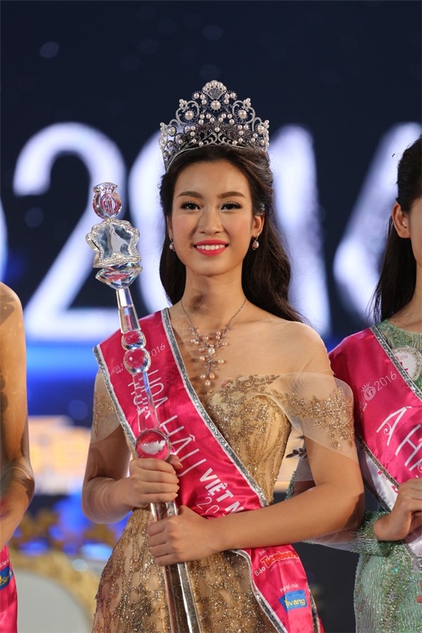 Top 3 HHVN 2016: Đỗ Mỹ Linh chuyển hướng thành nhà thiết kế, Thanh Tú viên mãn bên ông xã hơn 16 tuổi ảnh 1