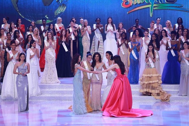 Top 3 HHVN 2016: Đỗ Mỹ Linh chuyển hướng thành nhà thiết kế, Thanh Tú viên mãn bên ông xã hơn 16 tuổi ảnh 2