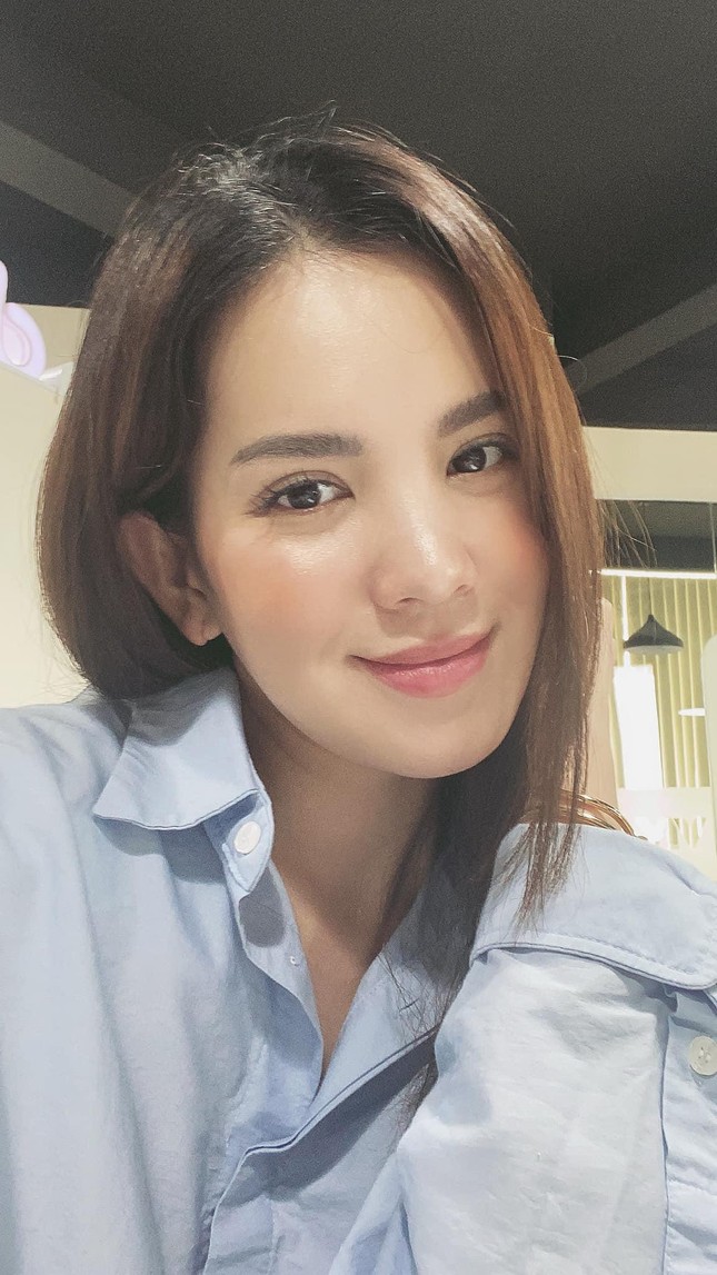 Á hậu Hoàng Oanh từng là đại diện hãng hàng không quốc gia Việt Nam giờ ra sao? ảnh 6