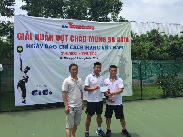 Sôi nổi giải quần vợt báo Tiền Phong chào mừng Ngày Báo chí cách mạng ảnh 3