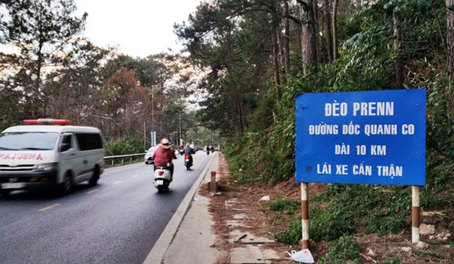Cấm ô tô trên 16 chỗ lên đèo Prenn Đà Lạt những ngày cao điểm Tết ảnh 1