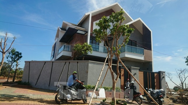 Bất lực trước nhiều biệt thự xây trái phép trên đất nông nghiệp ảnh 2