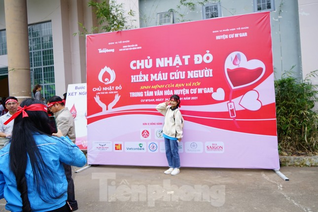 Chủ nhật Đỏ ở Tây Nguyên: Đến hiến máu sớm để kịp về làm lễ ăn hỏi ảnh 24