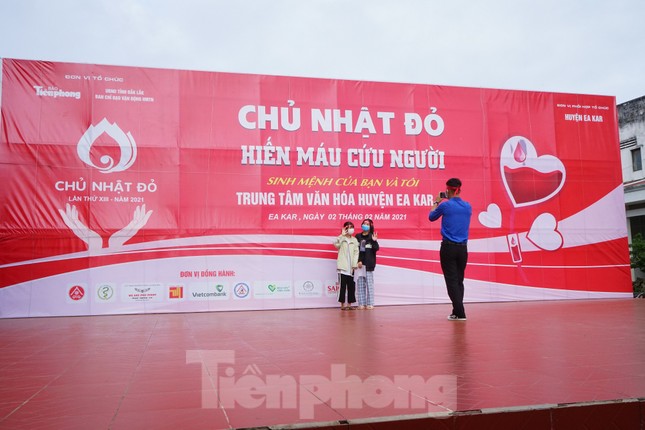 Chủ nhật Đỏ ở Tây Nguyên: Dậy từ 3h sáng đi hiến máu ảnh 12