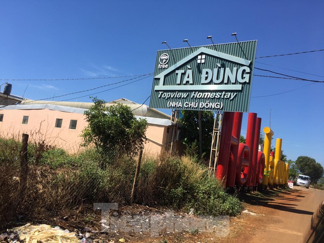 Những nhát chém bức hại 'vịnh Hạ Long trên núi' ảnh 4