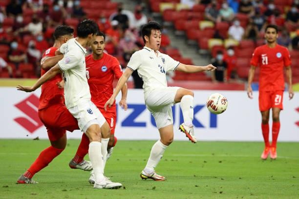 Thắng dễ Singapore 2-0, Thái Lan tránh gặp Việt Nam ở bán kết ảnh 15