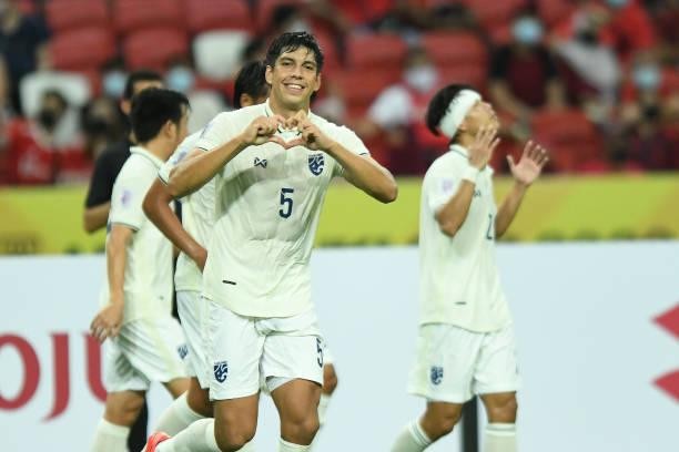 Thắng dễ Singapore 2-0, Thái Lan tránh gặp Việt Nam ở bán kết ảnh 11