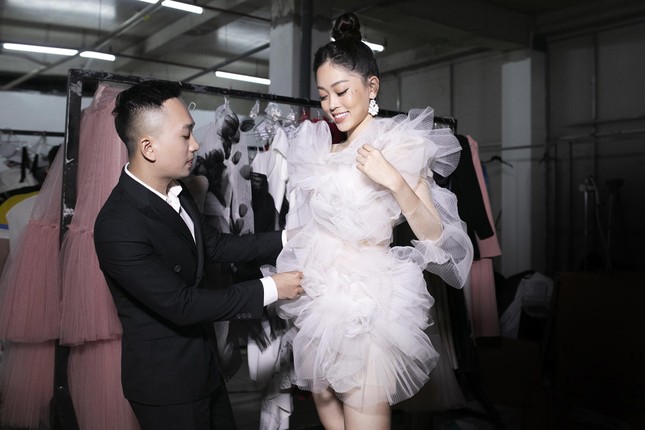 Lộ diện top 3 xuất sắc nhất tại đêm thi 'Top Model' của Miss World Việt Nam ảnh 2