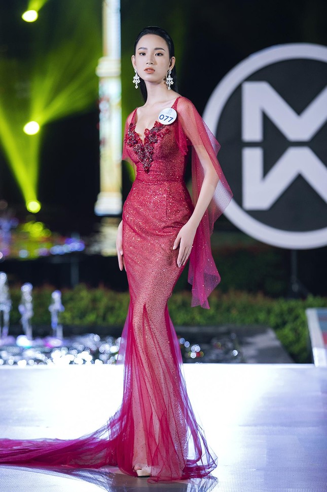 Lộ diện top 3 xuất sắc nhất tại đêm thi 'Top Model' của Miss World Việt Nam ảnh 21