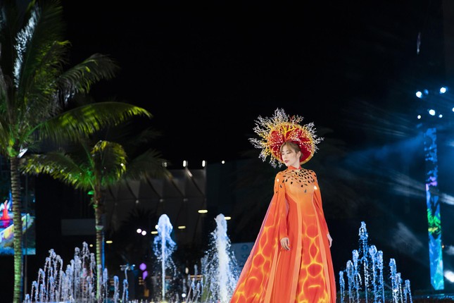 Lộ diện top 3 xuất sắc nhất tại đêm thi 'Top Model' của Miss World Việt Nam ảnh 32