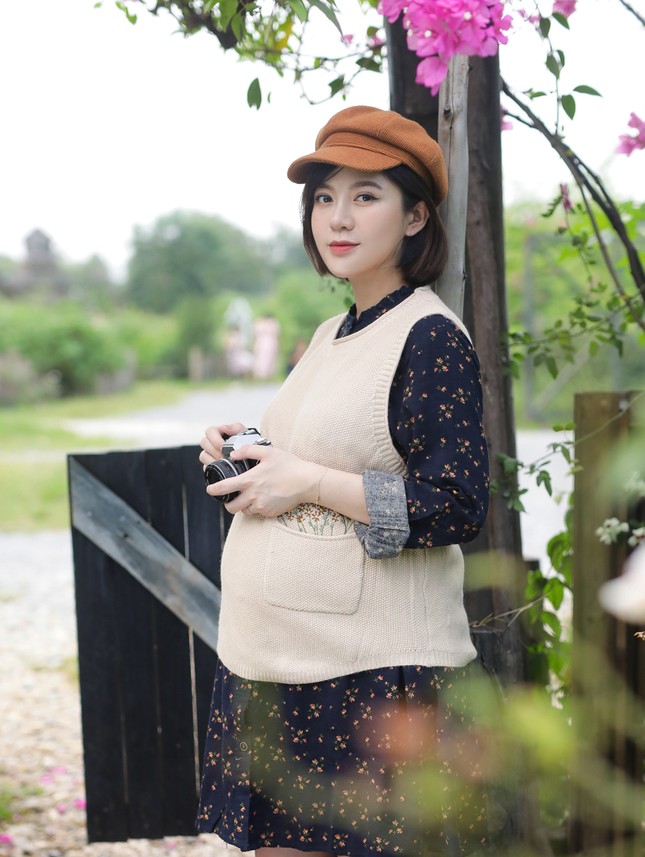 Hot girl Tú Linh M.U không màng showbiz, hài lòng việc làm vợ, làm mẹ ảnh 2