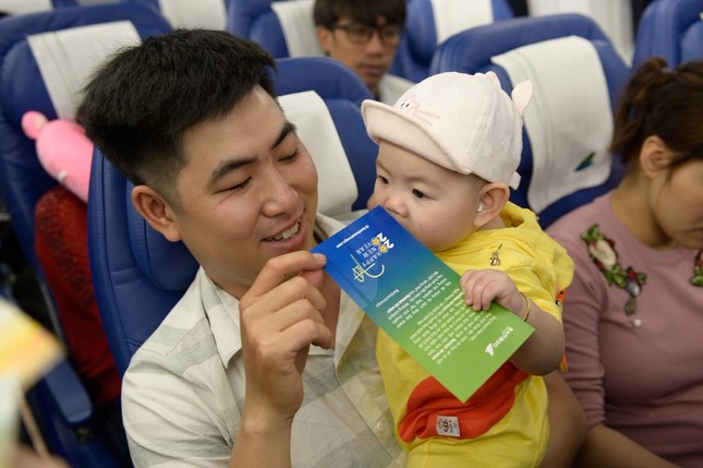 Bamboo Airways tặng 1.000 món quà lì xì tới hành khách đầu năm Canh Tý 2020 ảnh 3