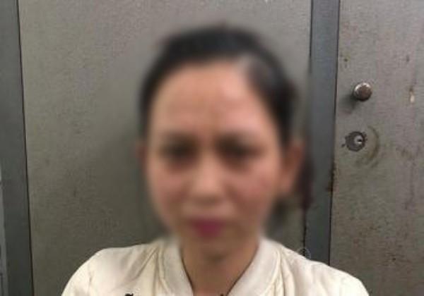 'Tú bà' đang mang thai vẫn mở tiệm cắt tóc để bán dâm ảnh 1