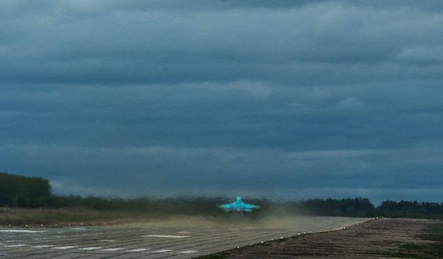 Vào nơi khai sinh ‘xe tăng bay’ Su-34 ảnh 22