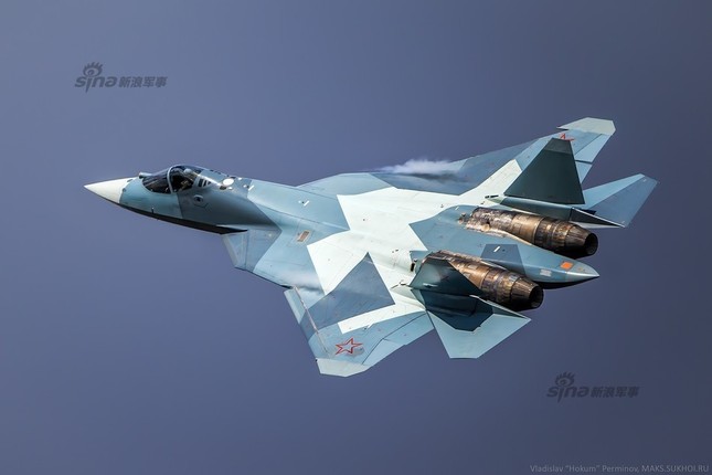 Tiêm kích J-20 Trung Quốc so đọ với siêu chiến đấu cơ T-50 Nga ảnh 3