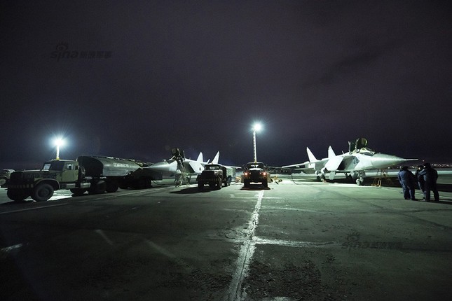 Lộ diện tiêm kích MiG-31 Nga bảo vệ vùng Viễn Đông ảnh 12