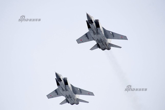 Lộ diện tiêm kích MiG-31 Nga bảo vệ vùng Viễn Đông ảnh 2