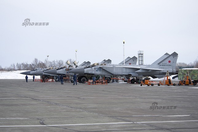 Lộ diện tiêm kích MiG-31 Nga bảo vệ vùng Viễn Đông ảnh 3