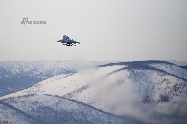 Lộ diện tiêm kích MiG-31 Nga bảo vệ vùng Viễn Đông ảnh 6