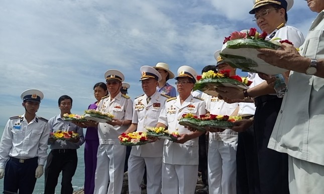 Vinh danh tàu không số C235: Tổ quốc gọi tên các anh ảnh 21
