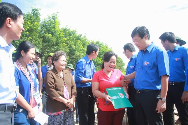 Vinh danh tàu không số C235: Tổ quốc gọi tên các anh ảnh 32
