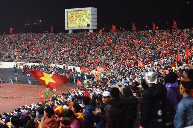 U23 Việt Nam hát 'Niềm tin chiến thắng' trên sân Mỹ Đình ảnh 20