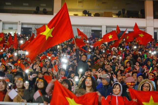 U23 Việt Nam hát 'Niềm tin chiến thắng' trên sân Mỹ Đình ảnh 7