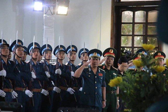 Tiễn đưa hai phi công Su-22 về đất mẹ ảnh 16