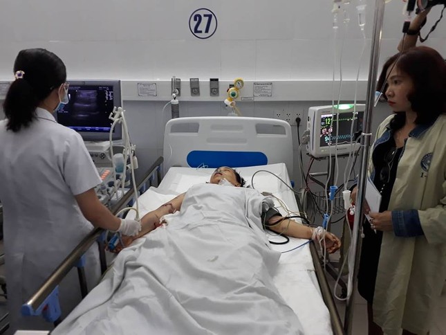 Xe đi rước dâu gặp nạn, 13 người tử vong ảnh 4