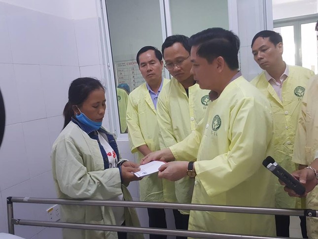 Xe đi rước dâu gặp nạn, 13 người tử vong ảnh 16