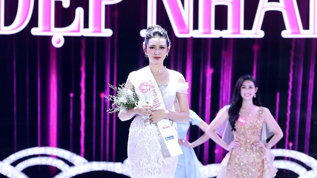 Cô gái 18 tuổi Trần Tiểu Vy đăng quang Hoa hậu Việt Nam 2018 ảnh 44