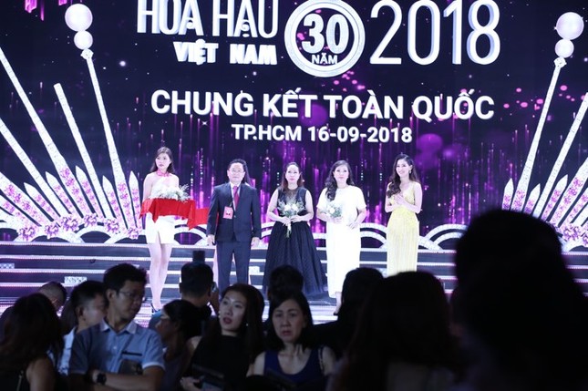 Cô gái 18 tuổi Trần Tiểu Vy đăng quang Hoa hậu Việt Nam 2018 ảnh 19