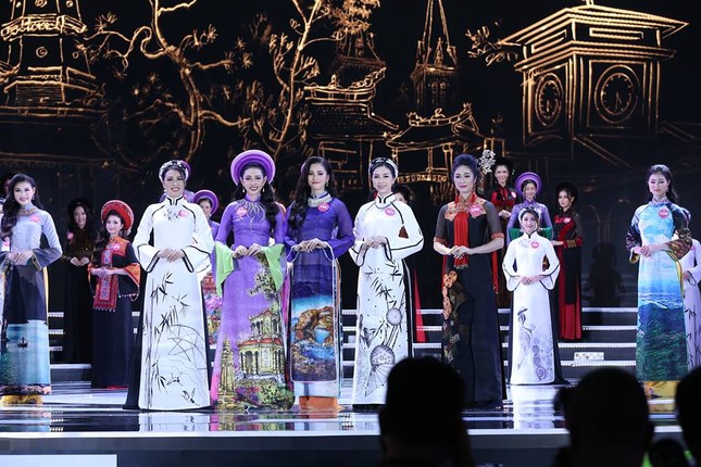 Cô gái 18 tuổi Trần Tiểu Vy đăng quang Hoa hậu Việt Nam 2018 ảnh 32