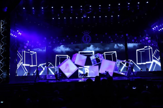 Cô gái 18 tuổi Trần Tiểu Vy đăng quang Hoa hậu Việt Nam 2018 ảnh 36