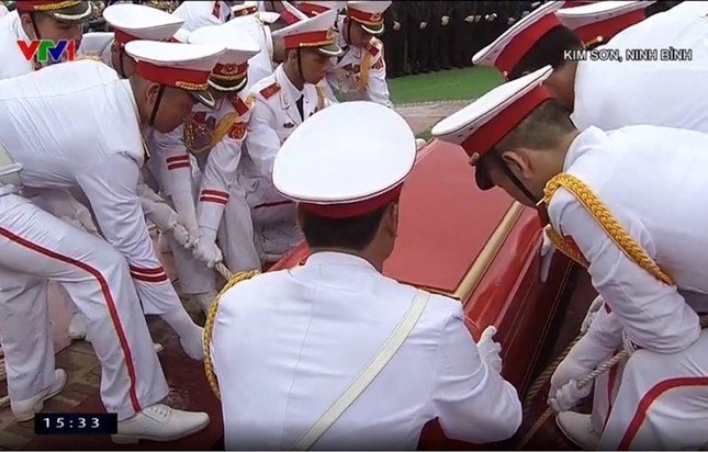 Chủ tịch nước Trần Đại Quang trở về đất mẹ ảnh 69