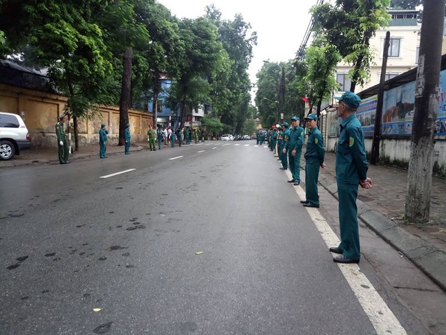 Cỗ linh xa đưa Chủ tịch nước Trần Đại Quang về quê nhà ảnh 23