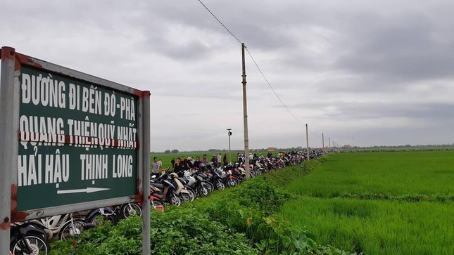 Cỗ linh xa đưa Chủ tịch nước Trần Đại Quang về quê nhà ảnh 71