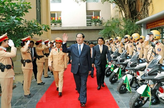 Cỗ linh xa đưa Chủ tịch nước Trần Đại Quang về quê nhà ảnh 10