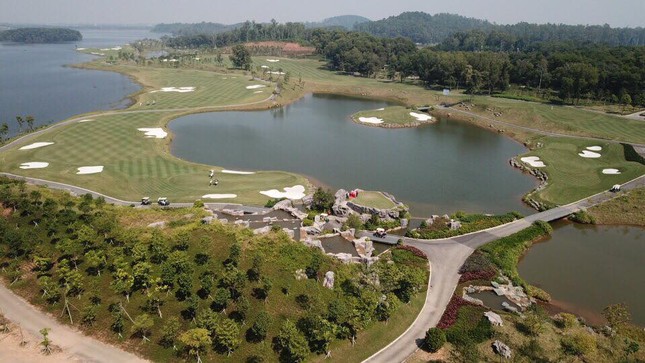 144 golfer và 6 giờ trải nghiệm thú vị trên sân Kings Course ảnh 40