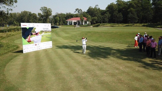 144 golfer và 6 giờ trải nghiệm thú vị trên sân Kings Course ảnh 36