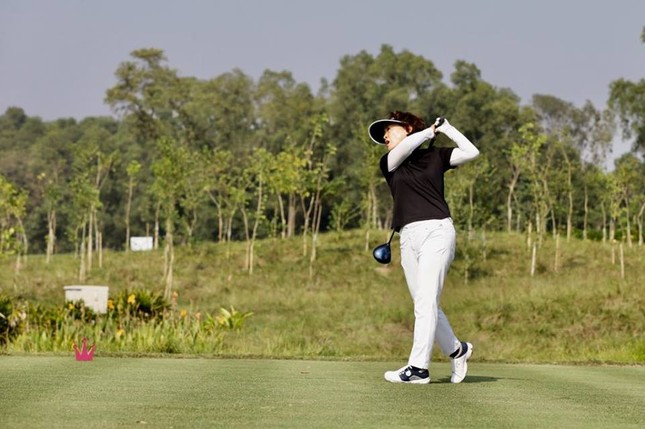 144 golfer và 6 giờ trải nghiệm thú vị trên sân Kings Course ảnh 50