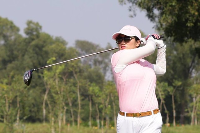 144 golfer và 6 giờ trải nghiệm thú vị trên sân Kings Course ảnh 43