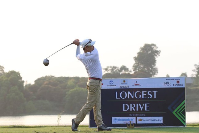 144 golfer và 6 giờ trải nghiệm thú vị trên sân Kings Course ảnh 60