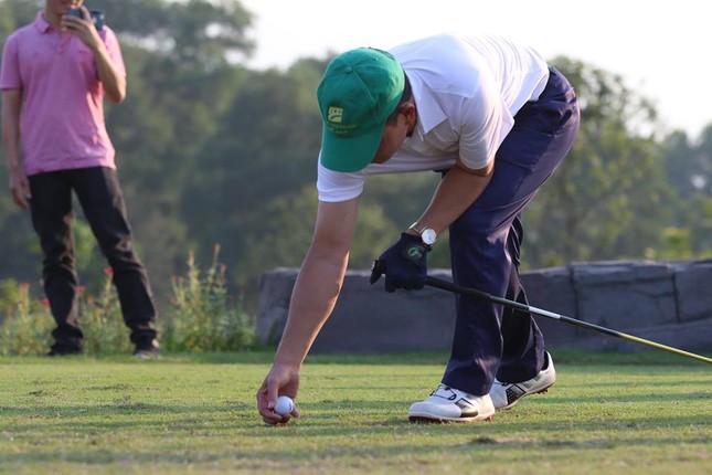 144 golfer và 6 giờ trải nghiệm thú vị trên sân Kings Course ảnh 58