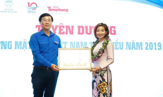 Tuyên dương 10 Gương mặt trẻ Việt Nam tiêu biểu năm 2019 ảnh 4