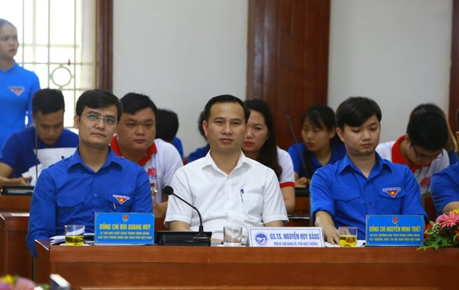 Đại biểu thanh niên tiên tiến trao đổi sáu vấn đề quan trọng của thế hệ trẻ ảnh 12