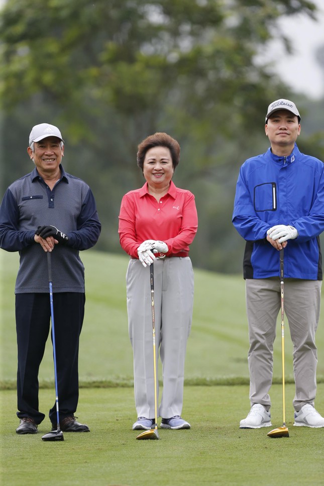 Golfer 17 tuổi Nguyễn Nhất Long vô địch Tiền Phong Golf Championship 2020 ảnh 1